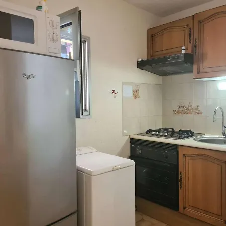 Appartamento Mezzanine Avec Terrasse Pres De La - 4 Couchages, Parking Prive - Fr-1-249-394